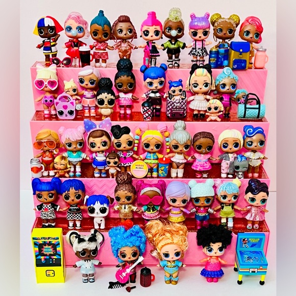 HUGE LOL Surprise Doll Lot + Lots of Accessories!